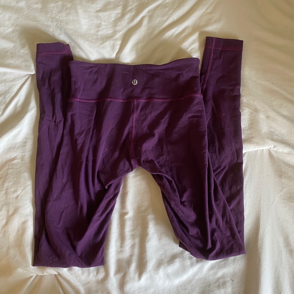 PLUM COLORED LULULEMON LEGGINGS